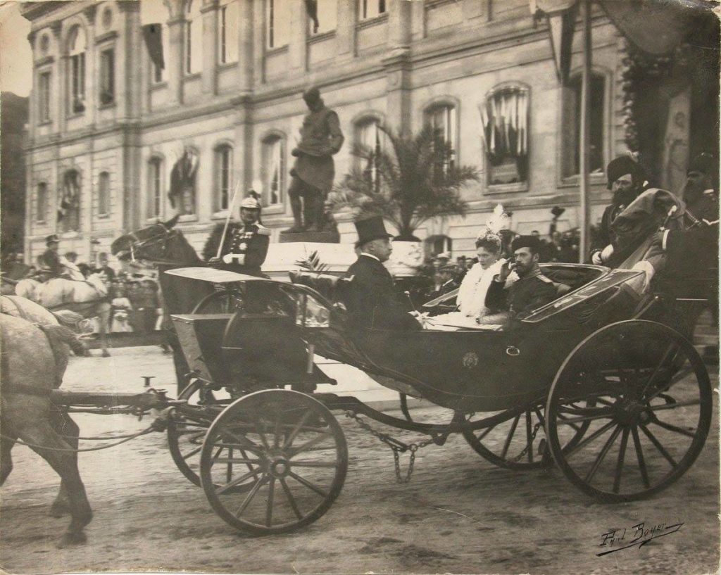 1896 Romanov family visit to Paris. 